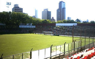 Estadio: Jorge Luis Hirschi