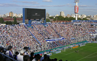 Estadio: Jos&eacute; Amalfitani